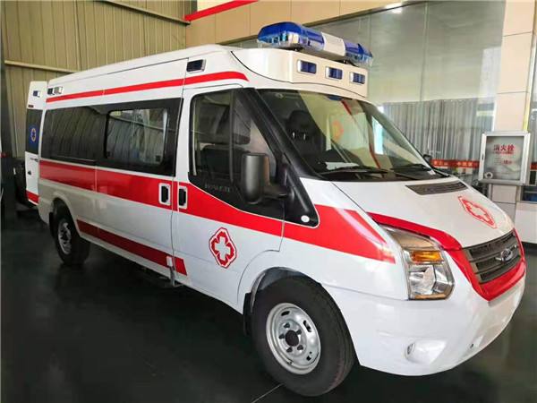 商河县福特V362救护车